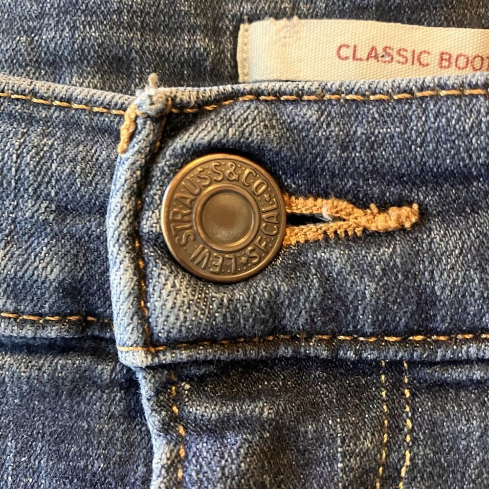 Levi's Jeans Women Size 31 (31x29) Blue Classic Boot Denim - Picture 15 of 16